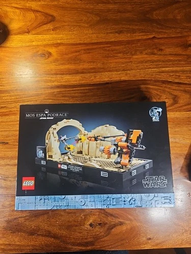 LEGO Set 75380 Star Wars Mos Espa Podrace Diorama New Sealed