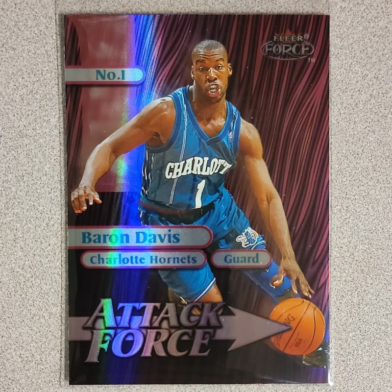 Fleer Force 1999-00 Attack Force Baron Davis Charlotte Hornets #100/20A Insert