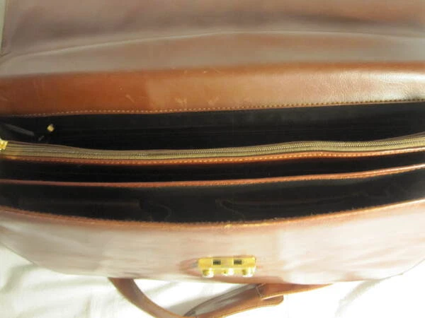 Maletín Bellino grande de cuero marrón coñac usado en excelente estado (ver divulgación) Foto 4 de 4