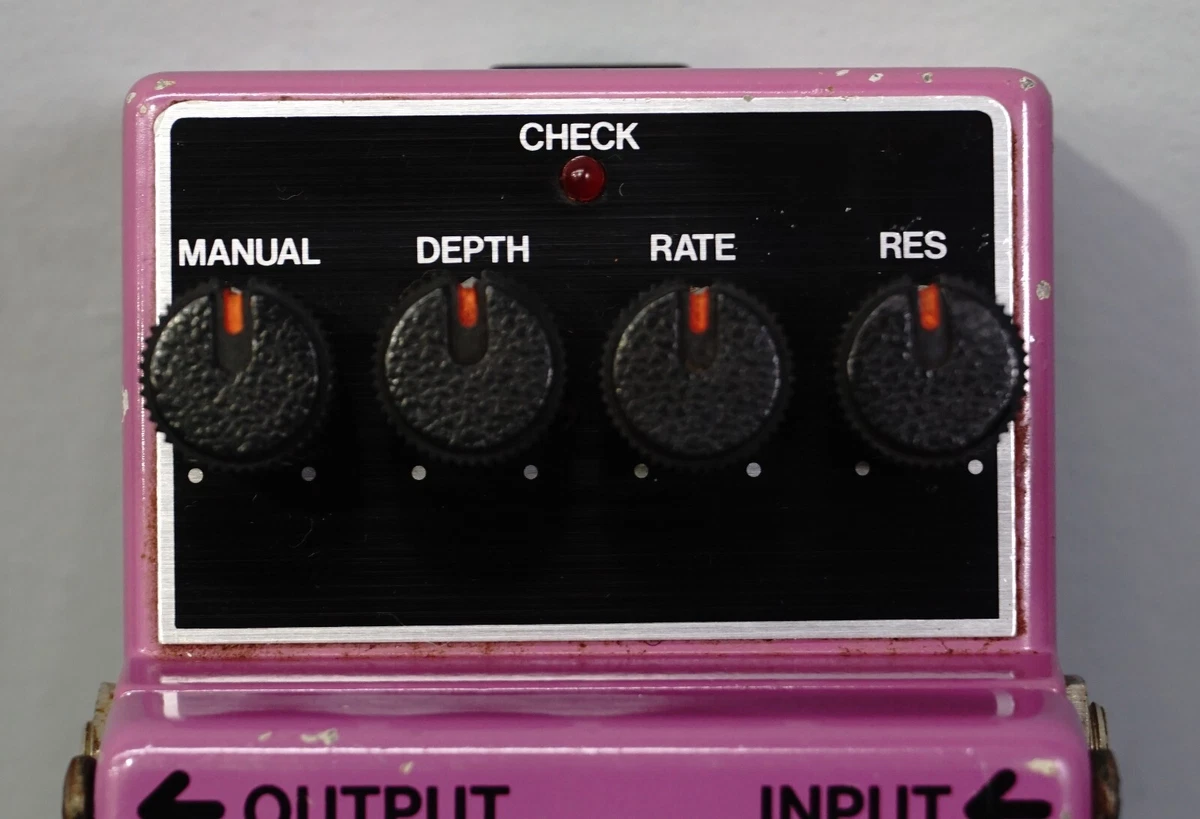 Boss BF-2 80's Vintage Flanger - Purple Guitar Effects Pedal - Made In Japan