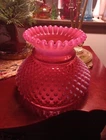 VINTAGE FENTON ART GLASS CRANBERRY OPALESCENT HOBNAIL PIE CRIMP LAMP SHADE