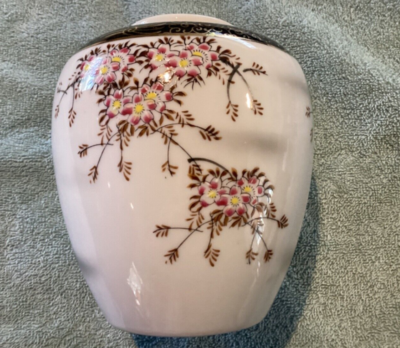 Vintage EIWA Kensei Porcelain Japanese Vase in Black/Pink/Gold