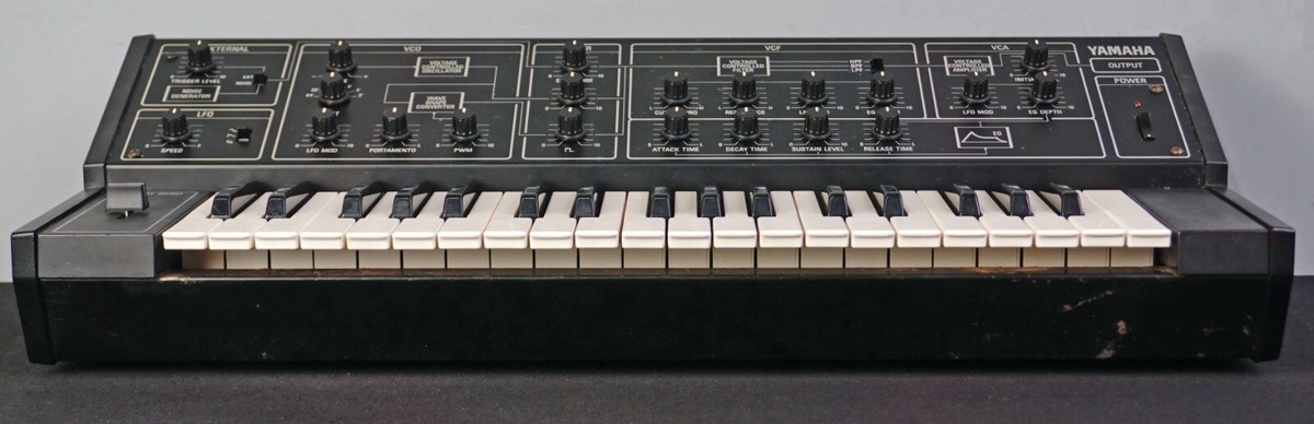 Yamaha CS-5 Rare Vintage Monophonic Analogue Synthesiser