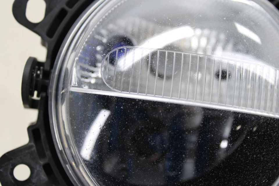 2014-2019 Mini Cooper Left Fog Light OEM JO18 - Image 4 of 4