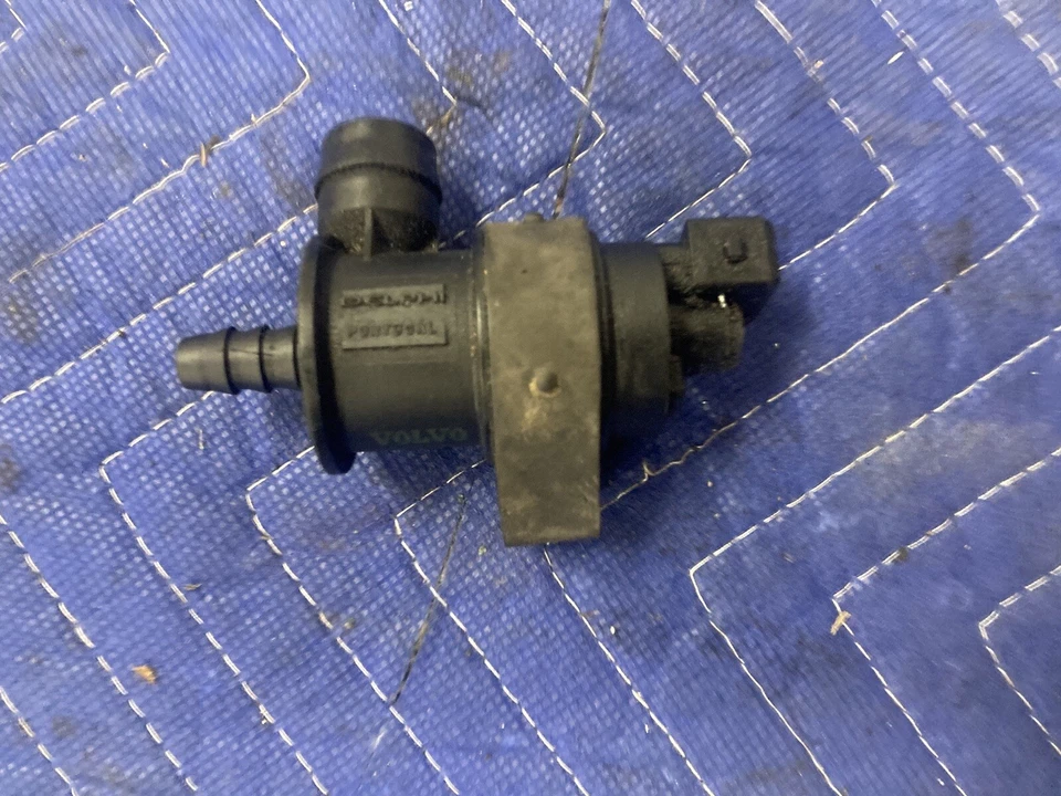 Volvo S60R S60 V70R 2004-2007 válvula de purga de cierre aire 31104896 OEM #2935M Foto 4 de 4