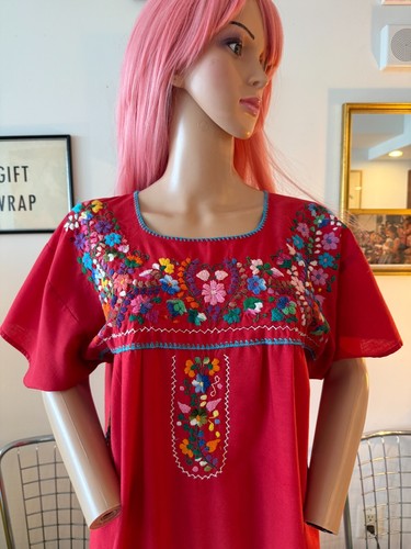 Vintage Mexican Embroidered Caftan Dress Cherry Red Cotton Oaxaca Floral M/L - Picture 3 of 6