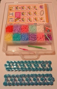 Rainbow Loom Bracelet Making Craft Kit Ages 7+