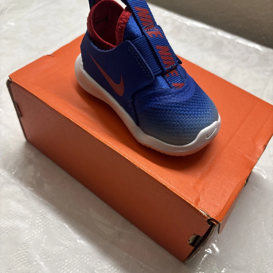 NIKE Flex Zapatos para Correr Azul y Rojo #AT4665-408 Niño Talla: 2C Nuevos $35 NUEVO Foto 2 de 4