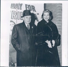 1956 Photo Press Billy Rose Showman Fiance Joyce Pretty Woman People