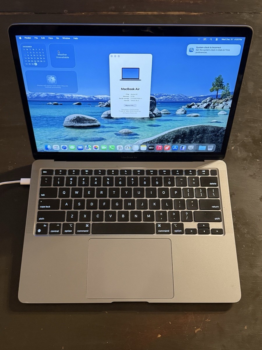 2020 Apple MacBook Air 8GB RAM 256GB SSD 13.3