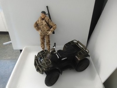 HM Armed Forces Quad Bike und Figur nach Charakteroptionen 2013
