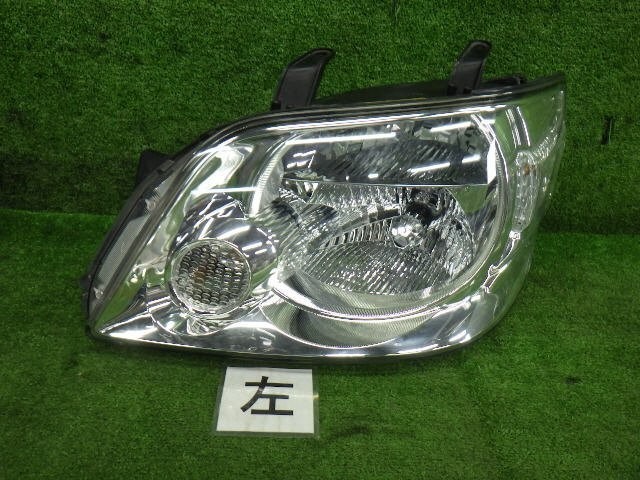 2004 Toyota Noah 60 TA-AZR60G X OEM Left HID Headlight 81150-28670