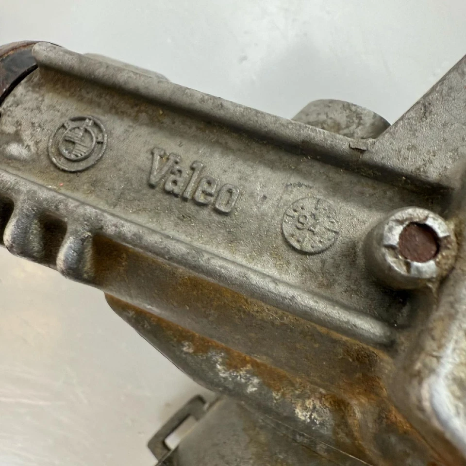 92-99 BMW Serie 3 E36 325i Cerradura de encendido Carcasa Llave Valeo 11615510 OEM Foto 3 de 4