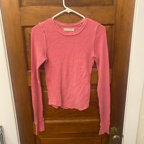 Free People Women's Long Sleeve Shirt XS Pink We The Free Roll With It Thermal - Picture 2 of 15