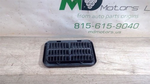 2018-2021 FORD FUSION REAR QUARTER PRESSURE VENT OEM AG13-B280B63-AC - Picture 1 of 12