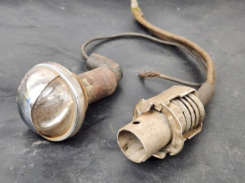 LOT OF MISC BULBS SOCKETS COVERS HOUSINGS AND PIGTAIL PLUGS TRANS ALT - Picture 6 of 10