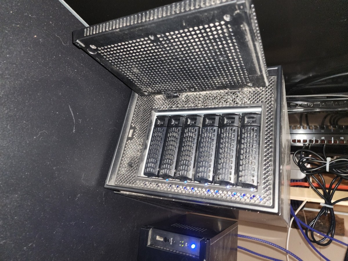 【NAS】NETGEAR ReadyNAS 316 18TB（3TB×6） Netgear Readynas 316 6 bay 3tbx5 15tb total | eBay