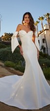 Mori Lee Leighton Draped Bodice Bow Wedding Dress And Veil. Size 6