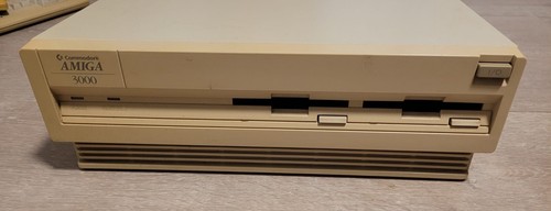 Commodore Amiga A3000D mit Tastatur und Maus - funktioniert - Ser.No 542 - Afbeelding 5 van 21