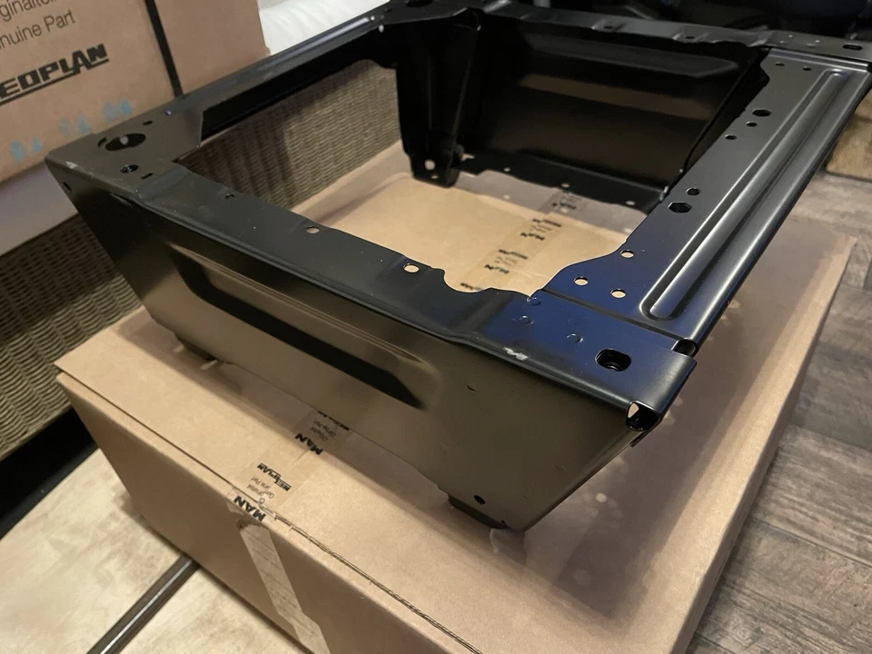 VW CRAFTER, MAN TGE 2016-2025 single passenger seat base,Brand NEW In Box! OEM!