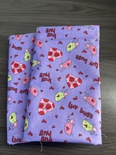 DULCES TARTAS Luv Bugs TELA ALGODÓN 2 piezas Corazones Dama Bichos Rosa Púrpura Acolchado