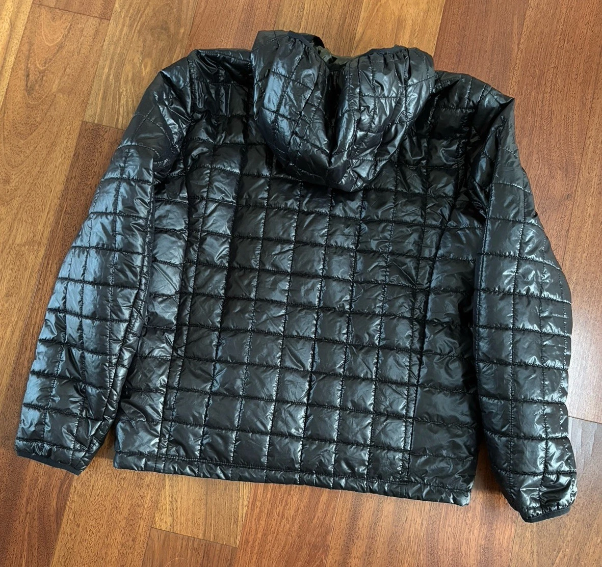 Levi’s Packable Men’s Lightweight Black Hooded Quilted Puffer jacket - Medium