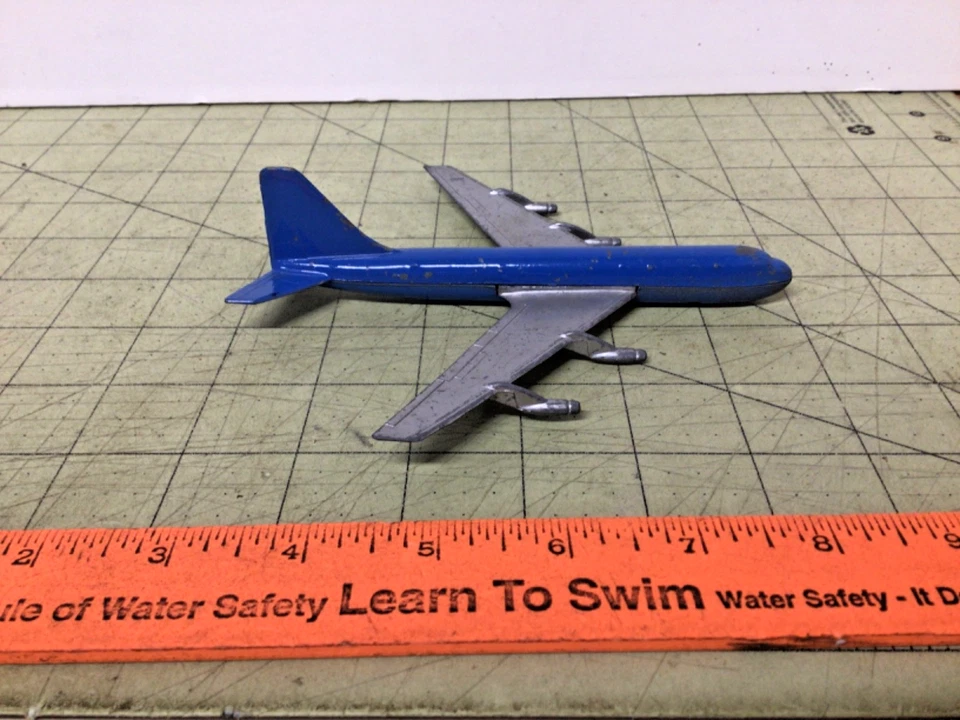 Avión de juguete vintage Tootsietoy fundido a presión Boeing 707 sin tren de aterrizaje, como está Foto 2 de 4