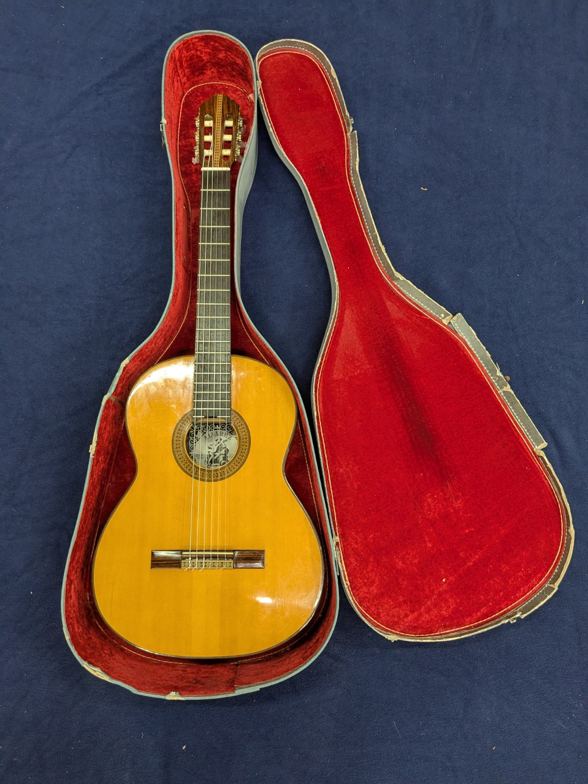 Vintage Japanese Made Alvarez 267 Classical Guitar W/ Hard Case