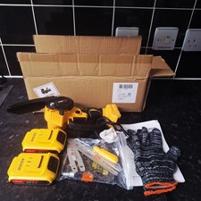 21V Electric Cordless Chainsaw Handheld One-Hand Mini Saw Wood Cutter +2 Battery