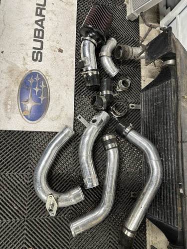 BLACK ALLOY FRONT MOUNT INTERCOOLER FMIC KIT FOR SUBARU IMPREZA HATCH 08-14 WRX - Picture 2 of 6