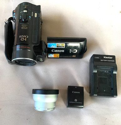 Canon VIXIA HF11 HD 32GB Digital Camcorder With Charger, Battery
