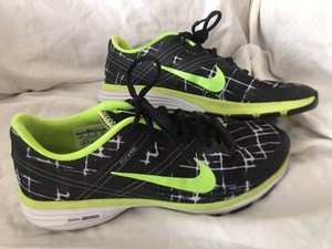 nike flywire training shoes womens