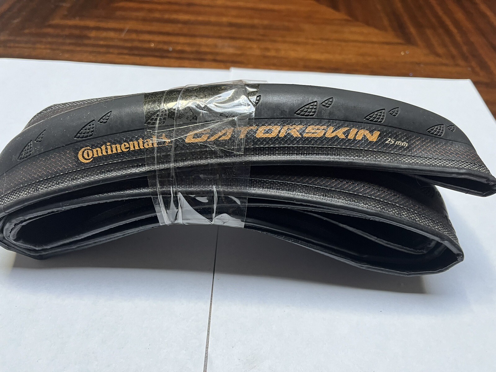 USED Continental Ultra Gatorskin Clincher Bicycle Tire Fold, (700x25