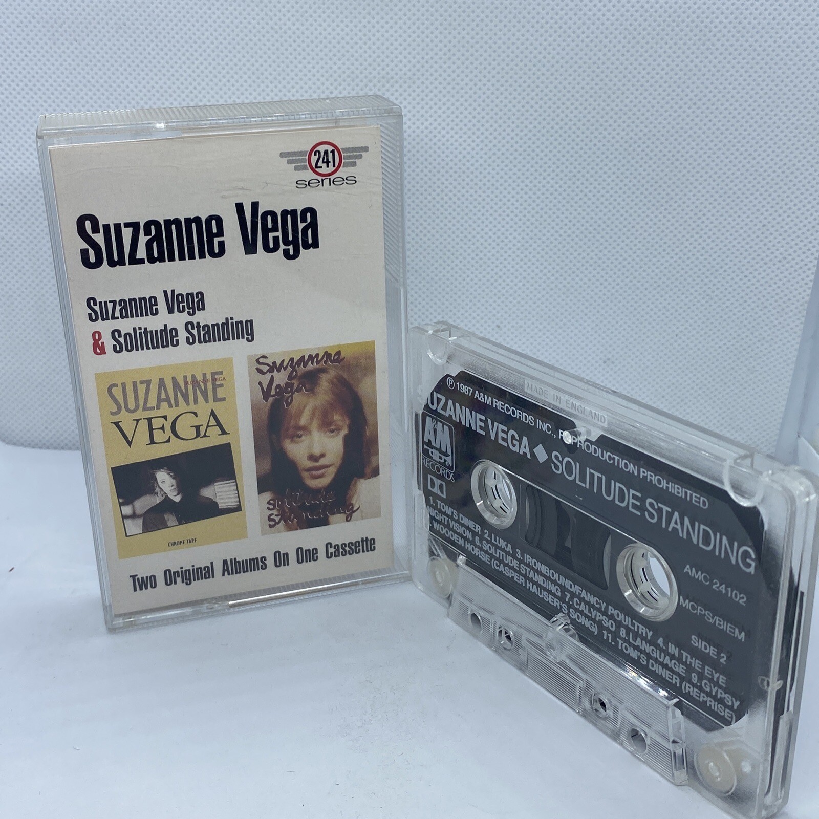 Suzanne Vega - Suzanne Vega / Solitude Standing (Cassette Tape)