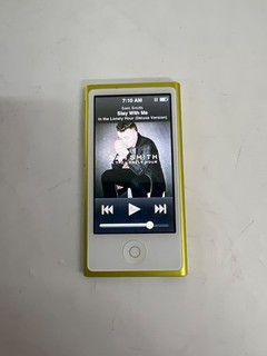 APPLE A1446 iPod Nano (7th Generation) MP3 Player (Works)