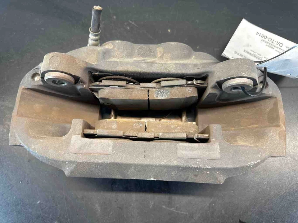 21 22 23 TOYOTA MIRAI Caliper Right passenger front - Image 4 of 4