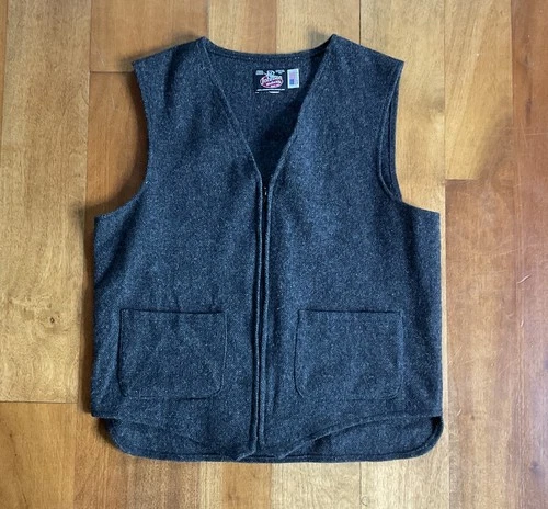 Vintage Johnson Woolen Mills Rugged Outdoorsman Vest Mens S Herringbone USA  - product listing photo