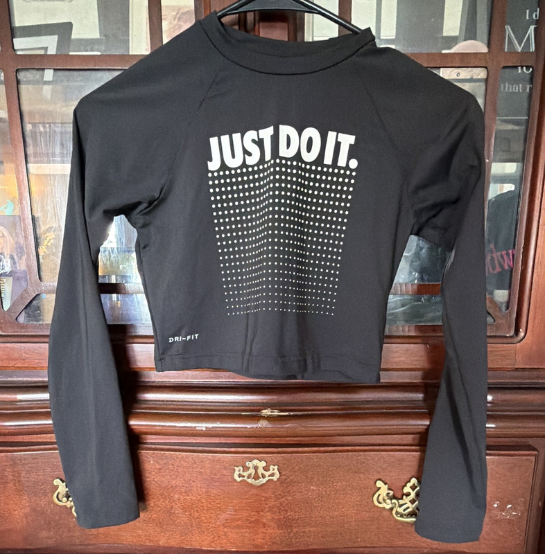 Nike Swim Dri-FIT Girls Long Sleeve Cropped Graphic Top M (10-12) Black
