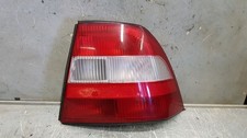 Heckleuchte Rücklicht Hinten Rechts 95-99 Limo Opel B Vectra 2.0