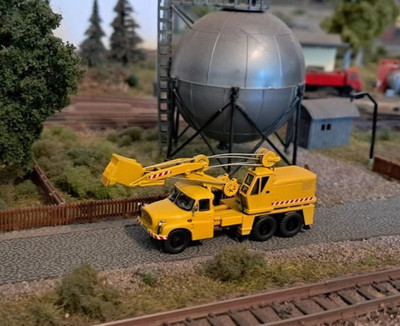 Spur TT Tatra 148, UDS-113 Bagger, DDR LKW, 1:120, Unbemalt