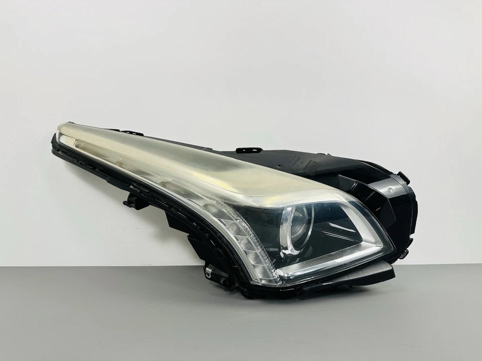 ¡Genuino! Faro halógeno LED lado derecho del pasajero Cadillac CTS 2015-2019 FABRICANTE DE EQUIPOS ORIGINALES Foto 4 de 4