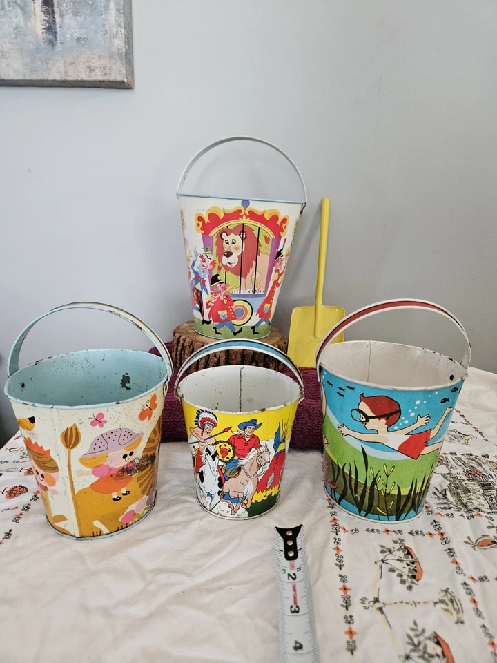 Lote de 5 peças baldes de areia litho lata balde pá vintage Ohio Art J Chein - Imagem 2 de 4