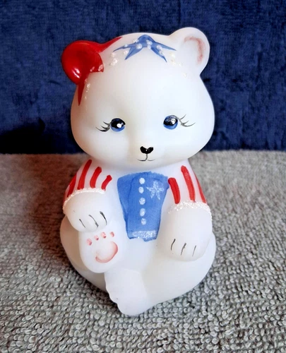 VINTAGE FENTON STARS & STRIPES SITTING BEAR FIGURINE
