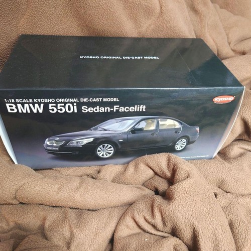 KYOSHO BMW 550i sedan facelift black 1/18 881739