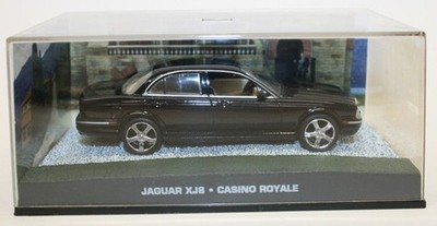 007 Fabbri 1/43 Scale Diecast Model - Jaguar XJ8 - Casino Royale