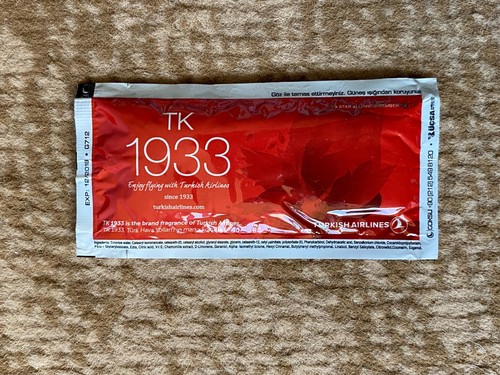 Different airlines, railway companies refreshing towels creamers travel sets - Picture 13 of 30