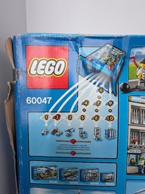 FACTORY SEALED 2014 RETIRED LEGO CITY POLICE STATION SET-BOX HAS DAMAGE-SEE PICS