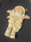 CABBAGE PATCH SHORT HAIR DOLL BLUE EYES clothing