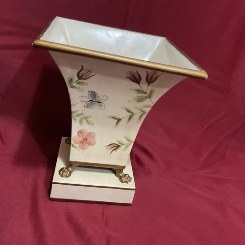 Vtg Toyo Metal Cachepot Or Planter Floral Lillian August Design, 1 Small Ding - Picture 6 of 11