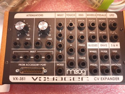 Moog アナログシンセサイザー 完動品➕CV EXPANDER付属 憧れのMoogの音がシンプルなキットに！ パッチングも可能な